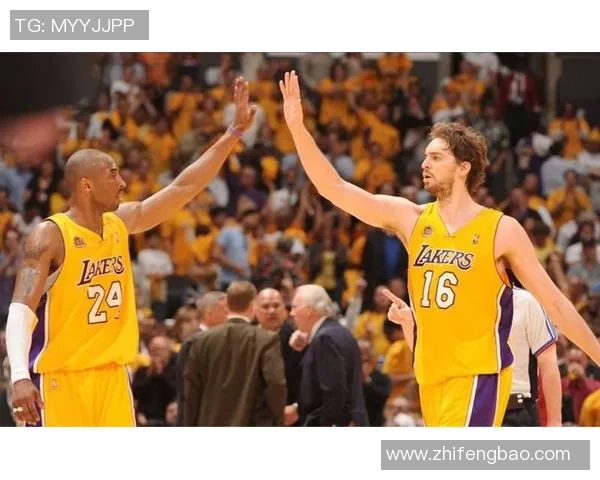 保罗巅峰时期与科比传奇生涯的全面对比与深度解析